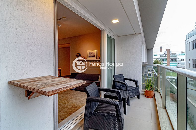 Apartamento 3 dormitórios no DBeach Condomínio frente mar No