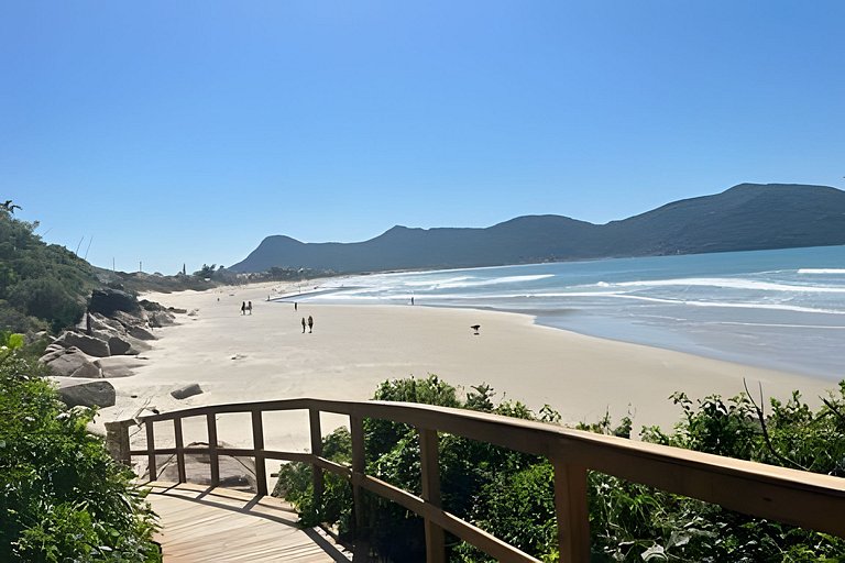 Casa a Passos da Praia dos Açores - 4 Quartos