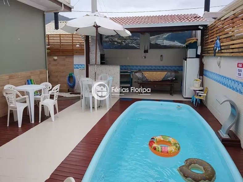 Casa com 6 Quartos e Piscina - Ribeirão da Ilha