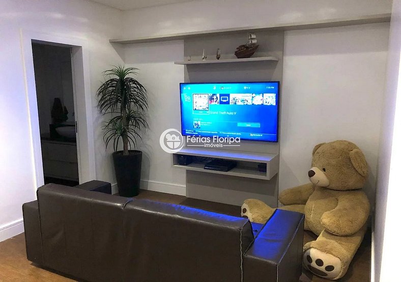 Conforto e Luxo nesta Belíssima Casa em Condomínio Fechado e