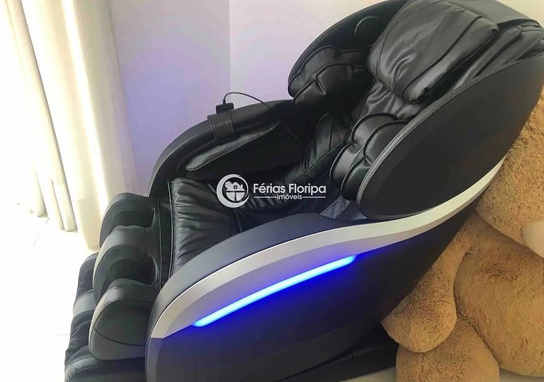 Conforto e Luxo nesta Belíssima Casa em Condomínio Fechado e