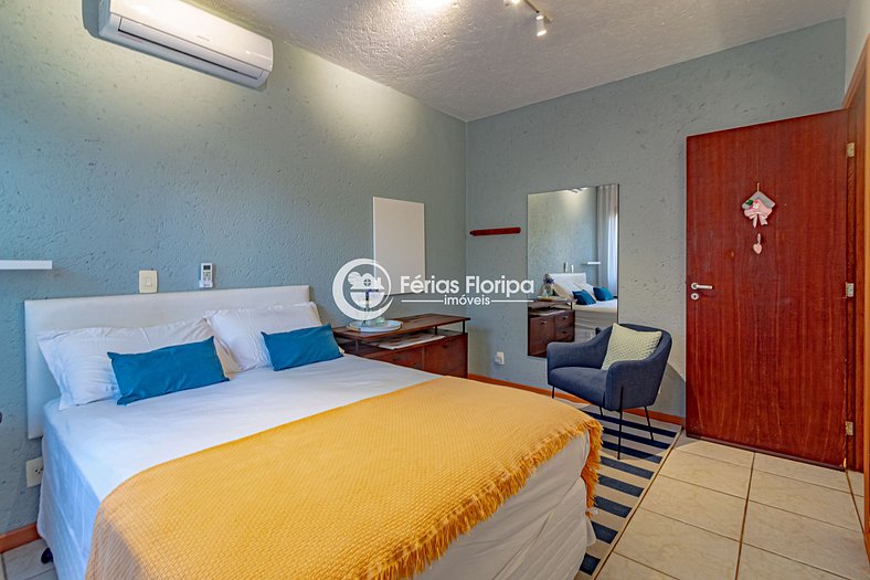 Excelente casa 3 Quartos a 500 metros da Praia