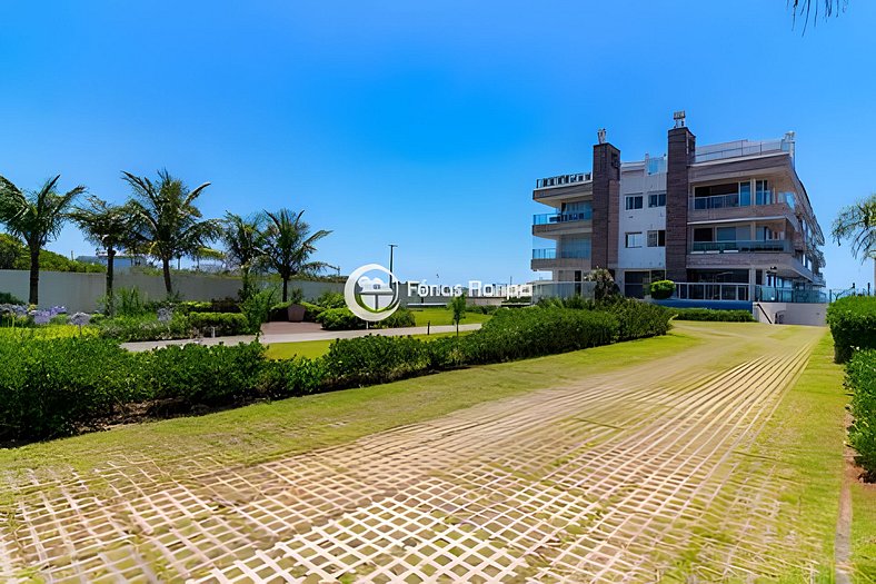 Island Home & Resort con vistas al mar