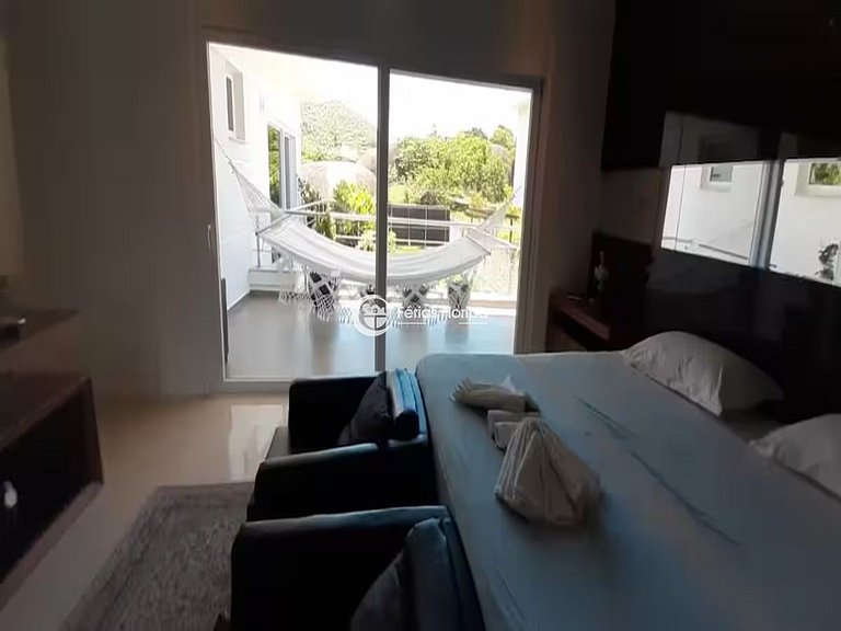 Linda Casa com Piscina no Campeche