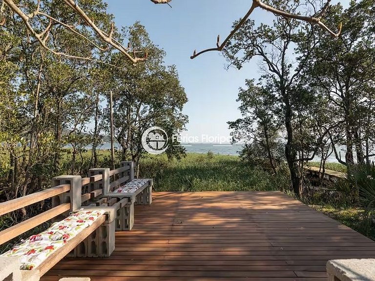 Linda Casa com Quintal e Acesso ao Mar - Ribeirão da Ilha