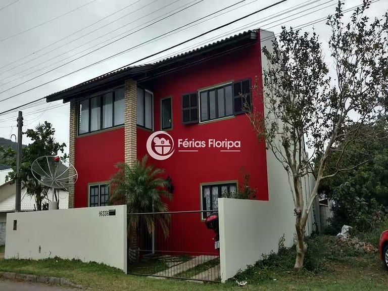 Linda Casa com Quintal e Acesso ao Mar - Ribeirão da Ilha