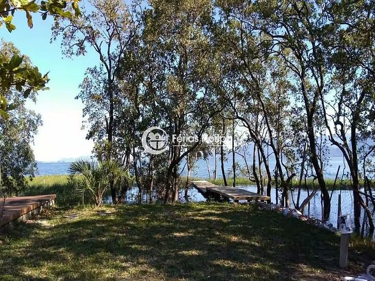 Linda Casa com Quintal e Acesso ao Mar - Ribeirão da Ilha