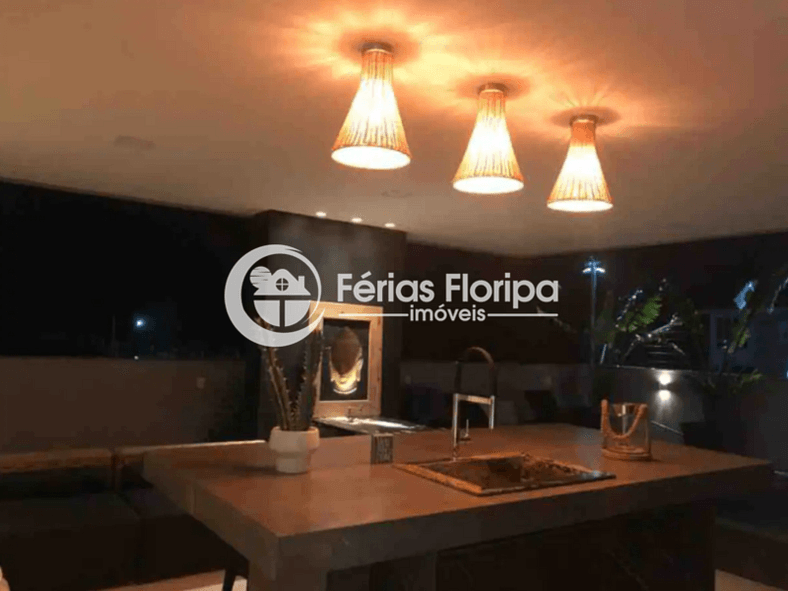 Luxuosa Casa A Beira-Mar no Morro das Pedras